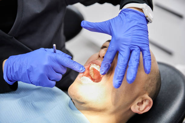 Best Emergency Gum Treatment in Kingsford, MI